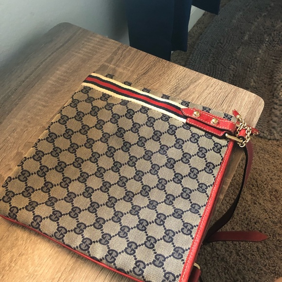 Purse - Picture 3 of 10